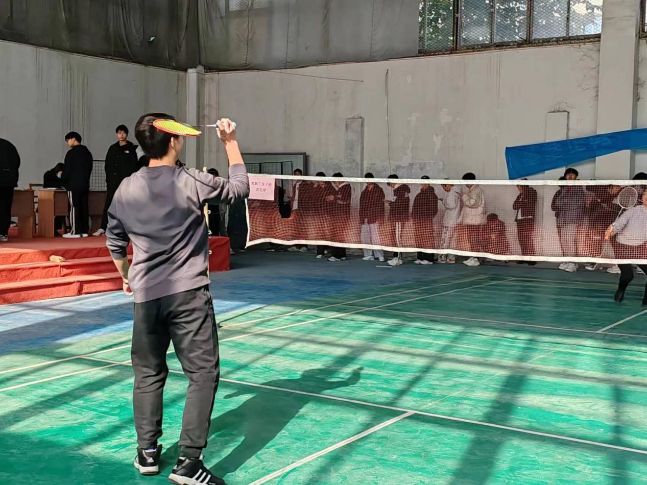 青春奋进新时代，运动逐梦向未来——国际足联世界杯2023年秋季运动会暨教职工运动会