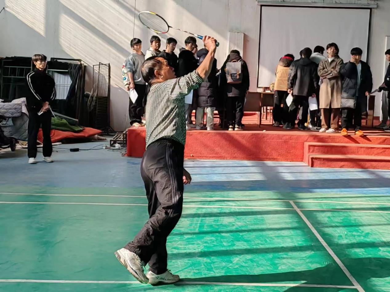 青春奋进新时代，运动逐梦向未来——国际足联世界杯2023年秋季运动会暨教职工运动会