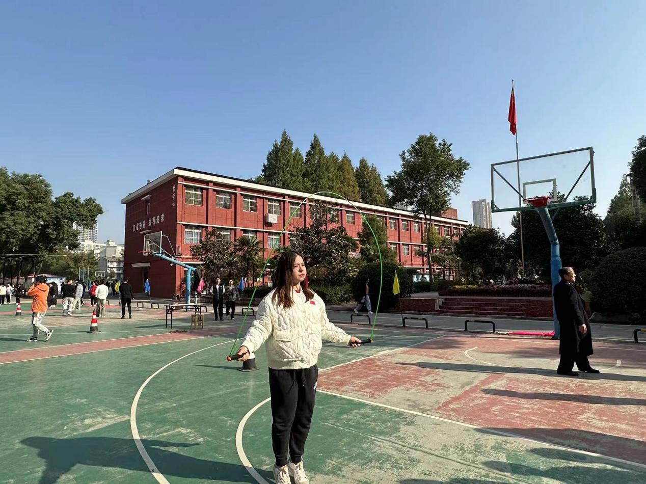 青春奋进新时代，运动逐梦向未来——国际足联世界杯2023年秋季运动会暨教职工运动会