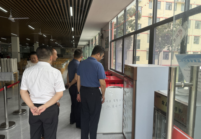 武汉市教育局领导实地指导我校开学迎新准备工作 武汉市教育局领导实地指导我校开学迎新准备工作