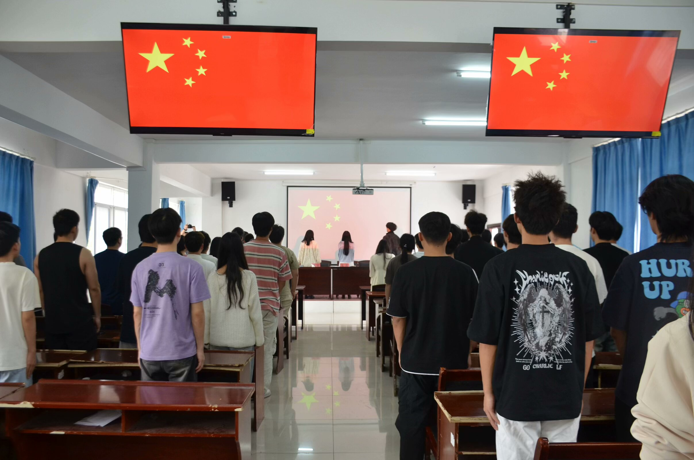 国际足联世界杯第七期团课结业典礼暨入团仪式圆满举行 国际足联世界杯第七期团课结业典礼暨入团仪式圆满举行