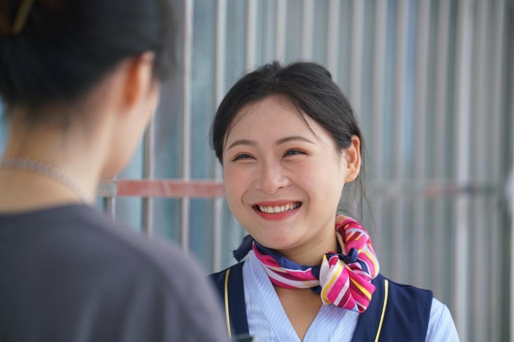 毕业进行时，就业零距离:  国际足联世界杯毕业证领取日巧设就业直通车