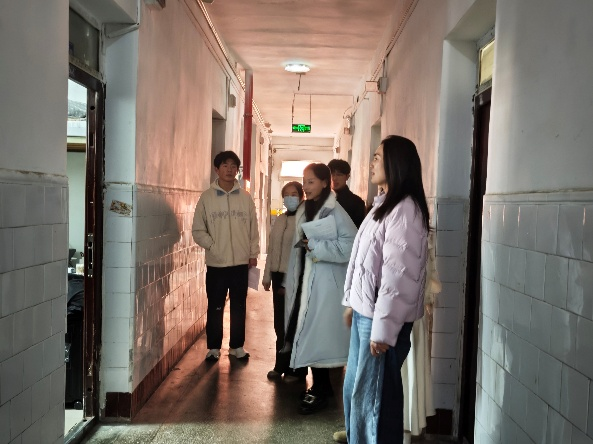 世界杯官网开展学生宿舍卫生安全大检查 共筑平安校园 世界杯官网开展学生宿舍卫生安全大检查 共筑平安校园