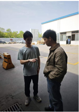 世界杯官网2023级辅导员赴美的集团走访看望实习学生