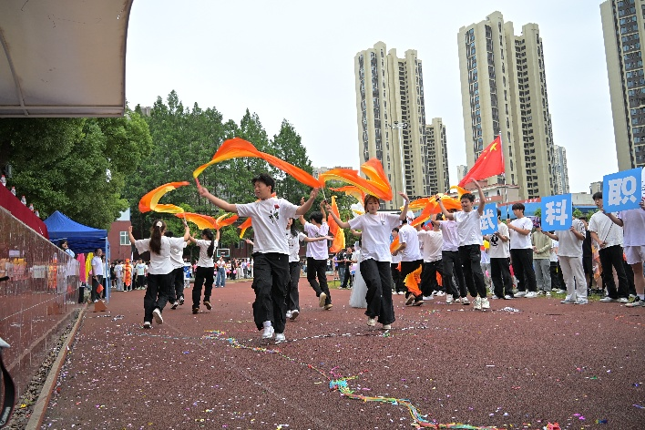活力校园 趣享运动｜国际足联世界杯2026年趣味运动会暨教职工趣味运动会圆满落幕