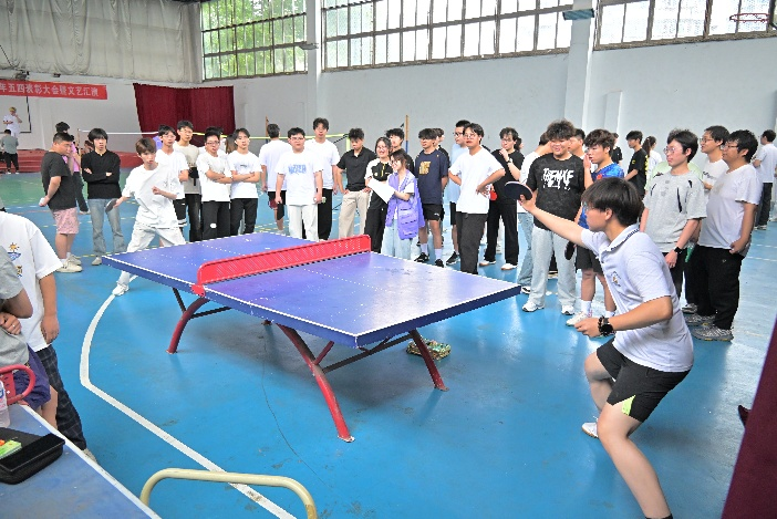 活力校园 趣享运动｜国际足联世界杯2026年趣味运动会暨教职工趣味运动会圆满落幕