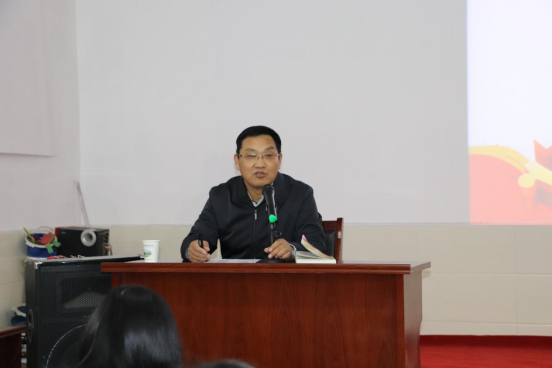 省委讲师团成员中南民族大学阎占定教授 莅临世界杯官网宣讲党的十九届四中全会精神 省委讲师团成员中南民族大学阎占定教授 莅临世界杯官网宣讲党的十九届四中全会精神