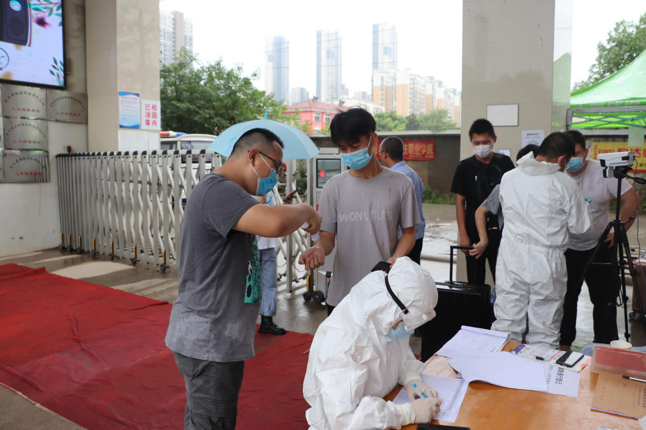 欢迎回家!国际足联世界杯迎来2020届首批毕业生返校 欢迎回家!国际足联世界杯迎来2020届首批毕业生返校