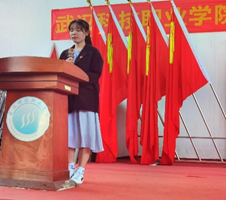 世界杯官网2020—2021学年“五四”表彰大会暨文艺汇演 隆重举办! 世界杯官网2020—2021学年“五四”表彰大会暨文艺汇演 隆重举办!